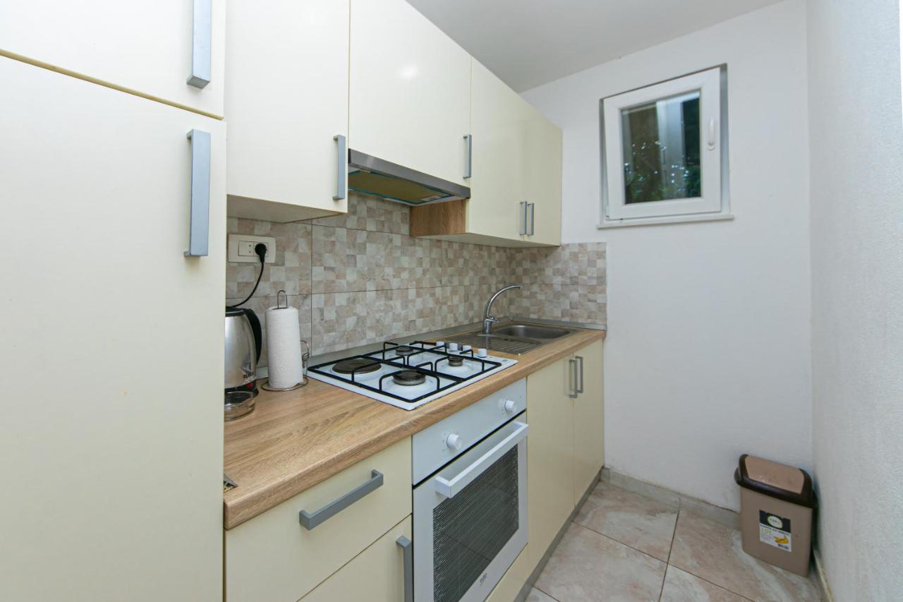 Apartments By The Sea Podaca, Makarska - 13069 Exterior photo